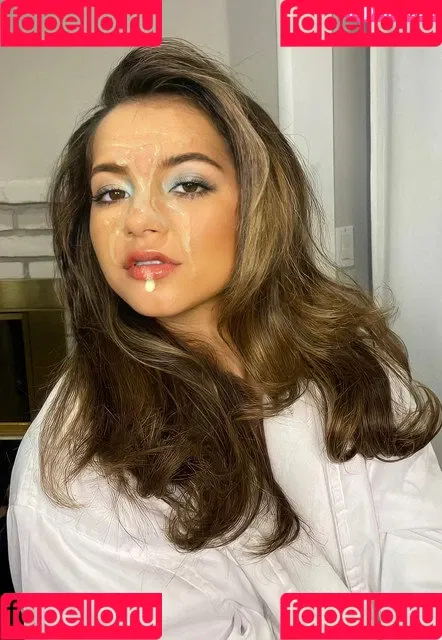 Isabela Merced Onlyfans Photo Gallery 