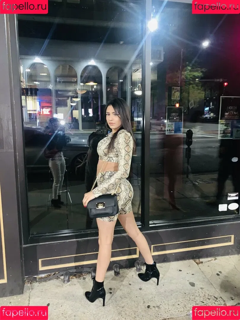 msserenasantos Onlyfans Photo Gallery 