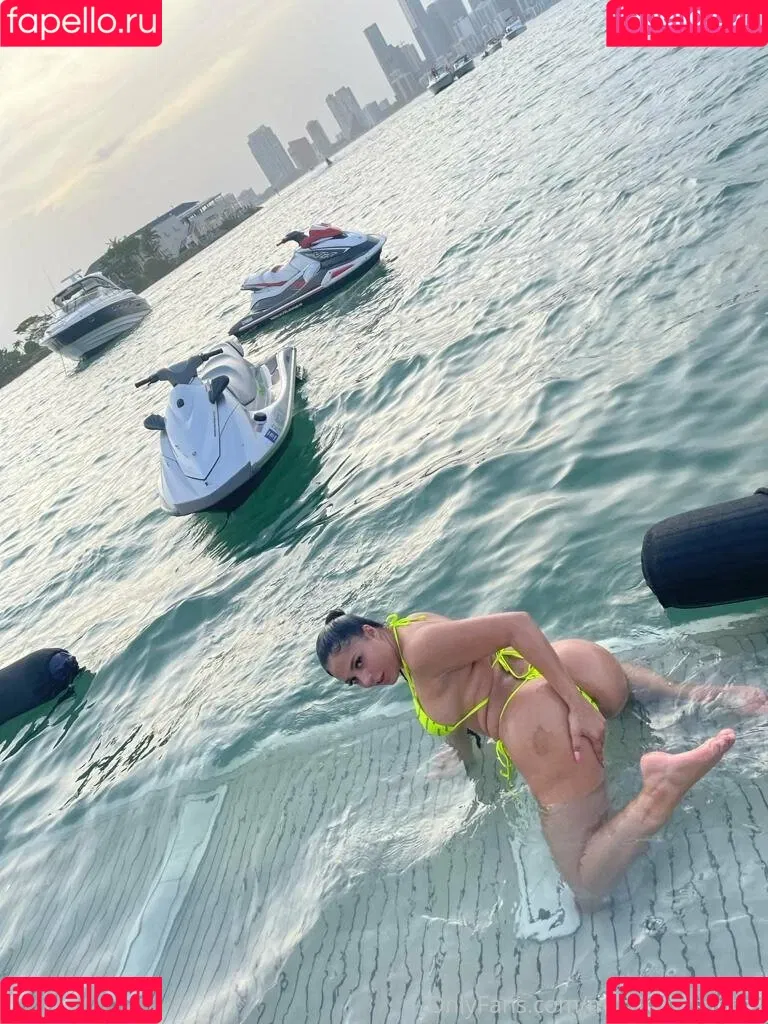 msserenasantos Onlyfans Photo Gallery 