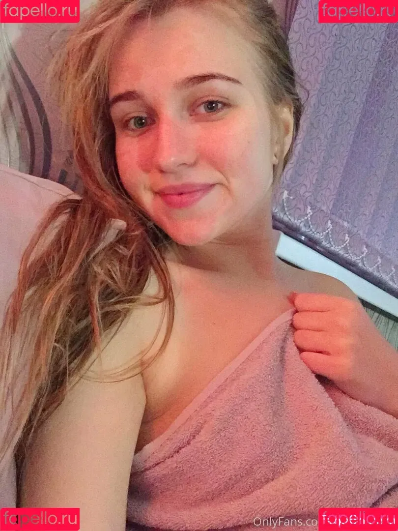 baby333rlia Onlyfans Photo Gallery 
