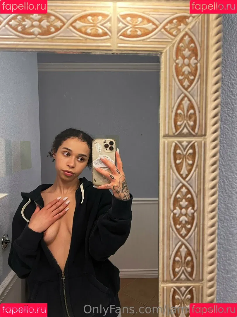 jambajuiced Onlyfans Photo Gallery 