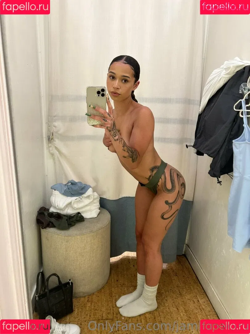 jambajuiced Onlyfans Photo Gallery 