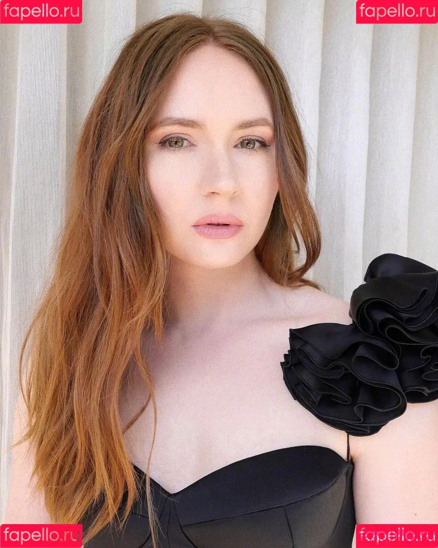 Karen Gillan Onlyfans Photo Gallery 