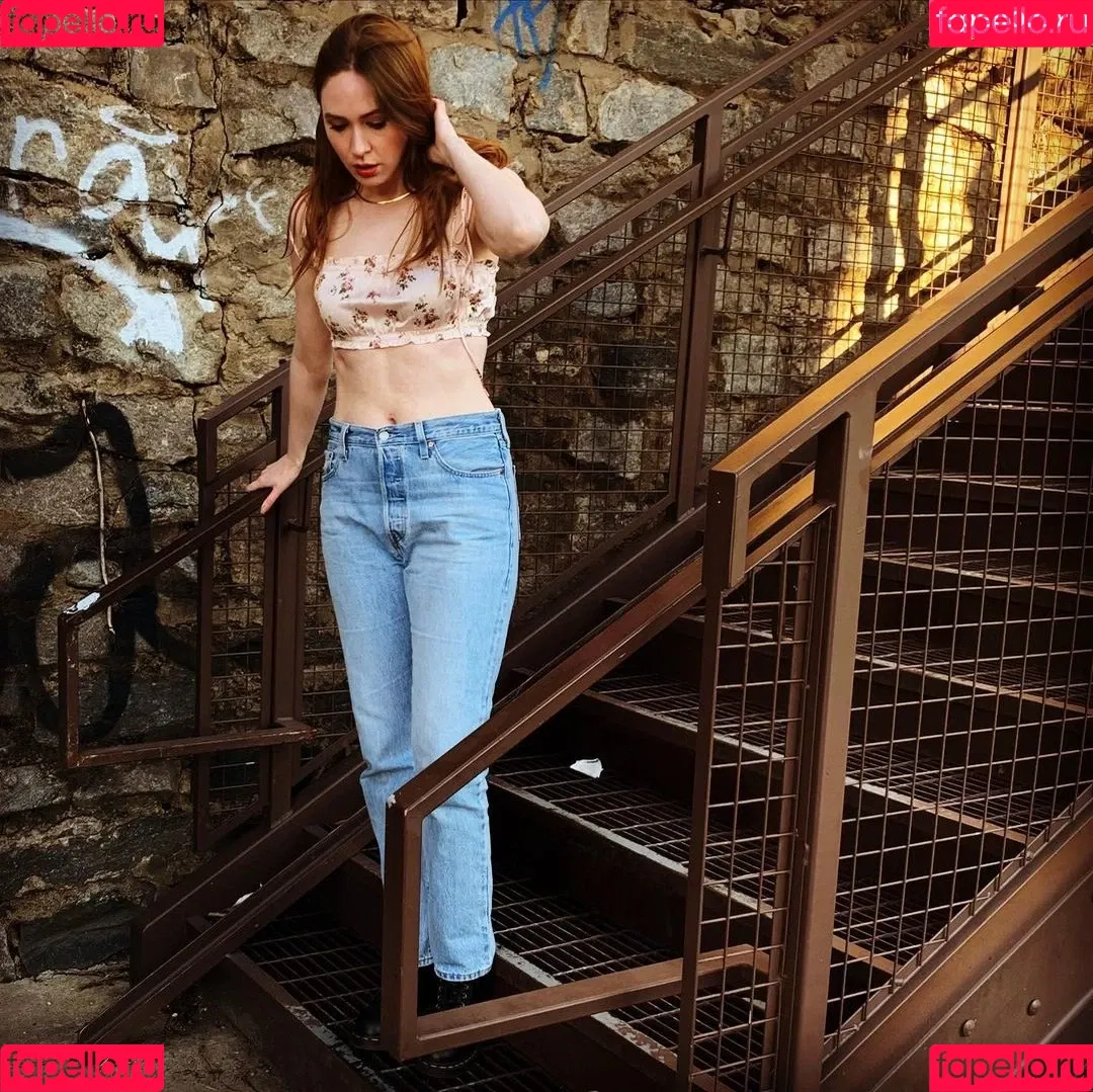 Karen Gillan Onlyfans Photo Gallery 
