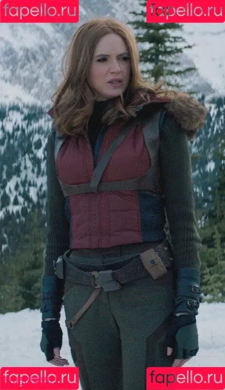 Karen Gillan Onlyfans Photo Gallery 