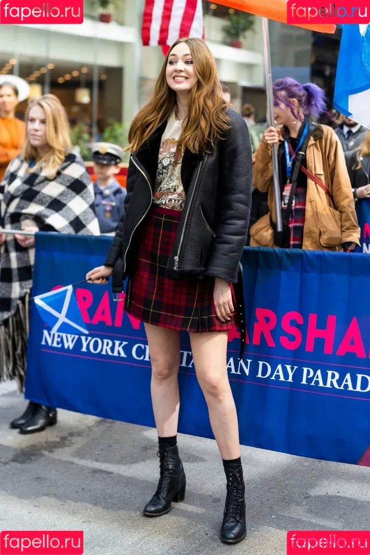 Karen Gillan Onlyfans Photo Gallery 