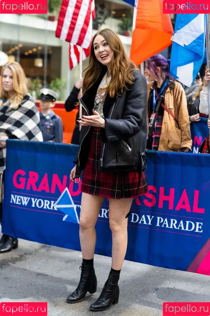 Karen Gillan Onlyfans Photo Gallery 