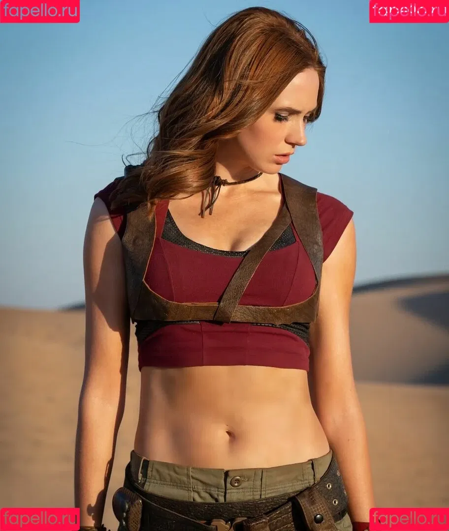 Karen Gillan Onlyfans Photo Gallery 