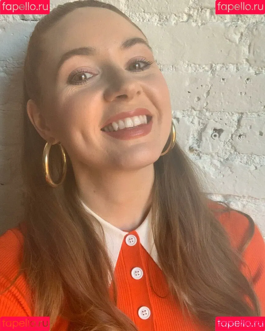 Karen Gillan Onlyfans Photo Gallery 