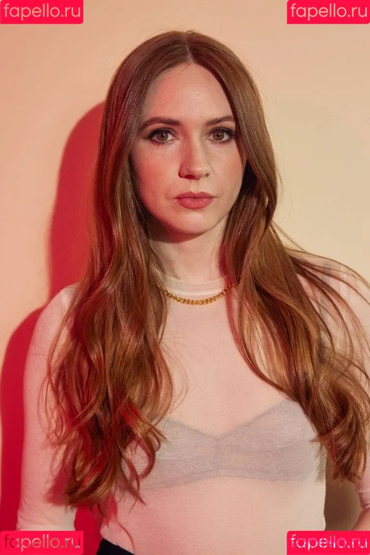 Karen Gillan Onlyfans Photo Gallery 