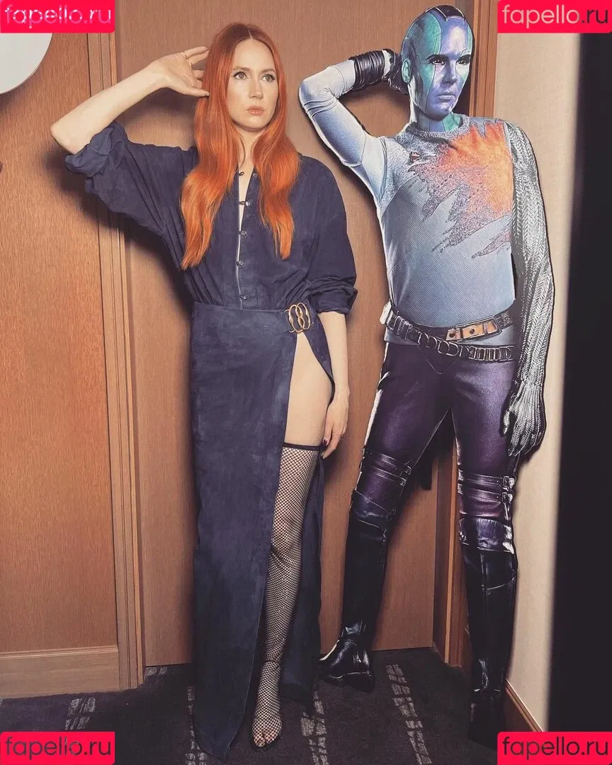 Karen Gillan Onlyfans Photo Gallery 