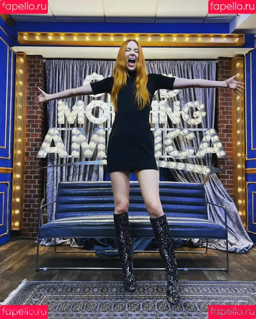 Karen Gillan Onlyfans Photo Gallery 