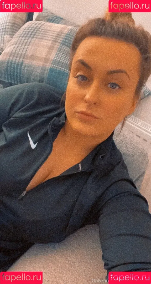 emilyy_rosee Onlyfans Photo Gallery 