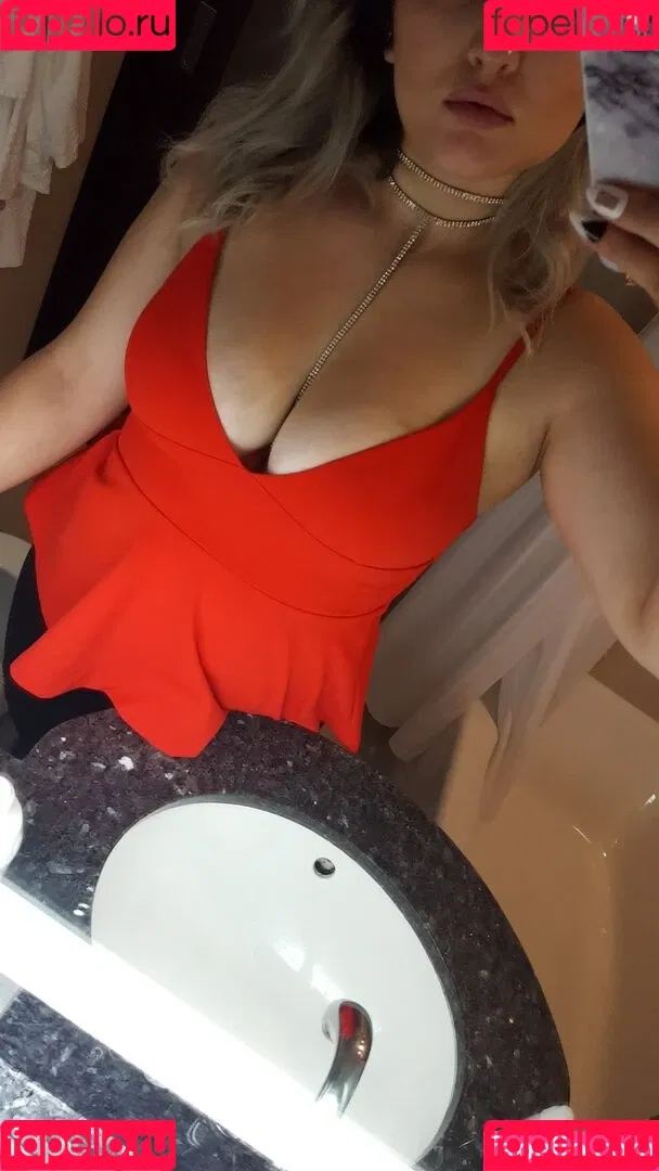 RoslynTaber Onlyfans Photo Gallery 