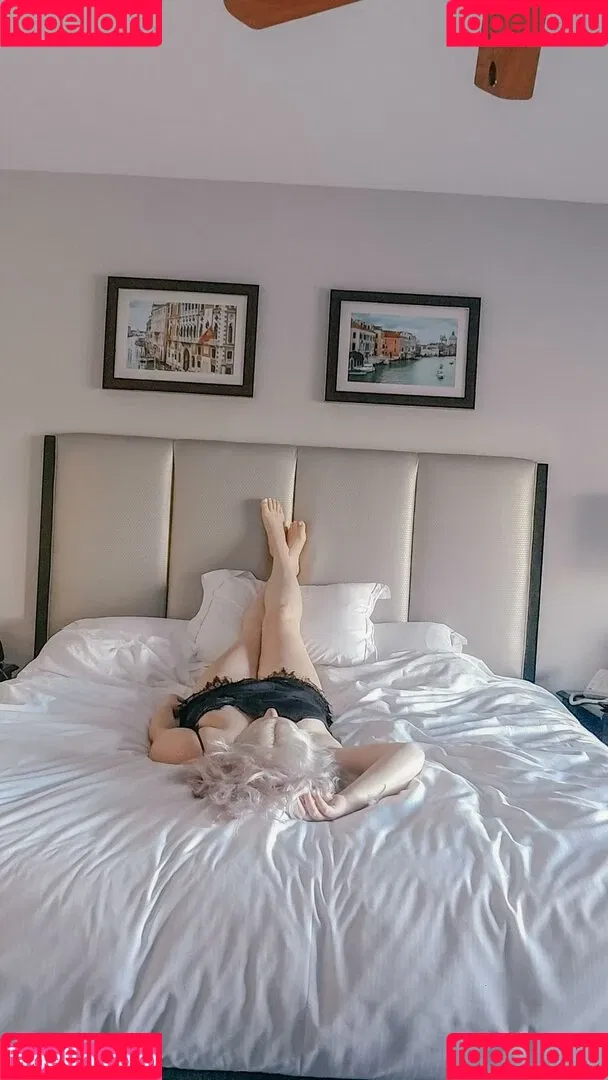 RoslynTaber Onlyfans Photo Gallery 