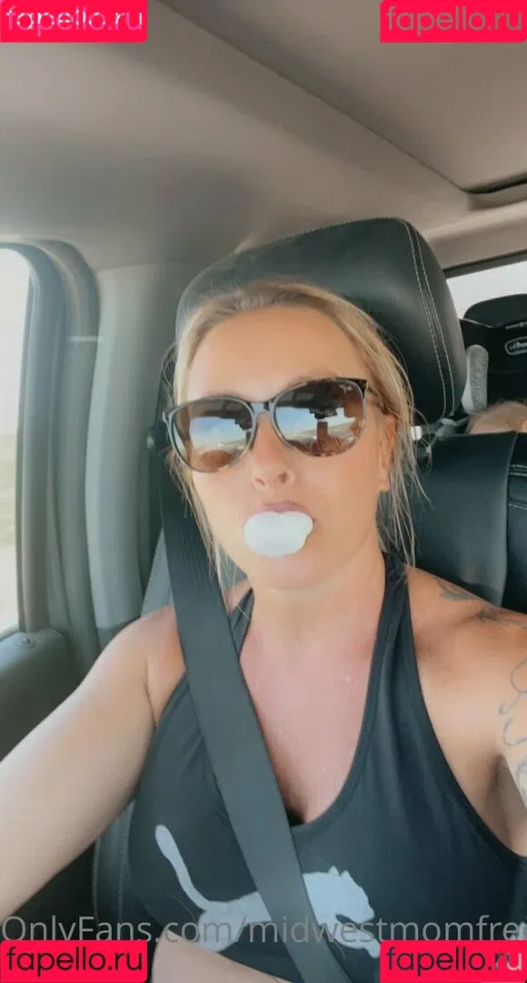 midwestmomfree Onlyfans Photo Gallery 