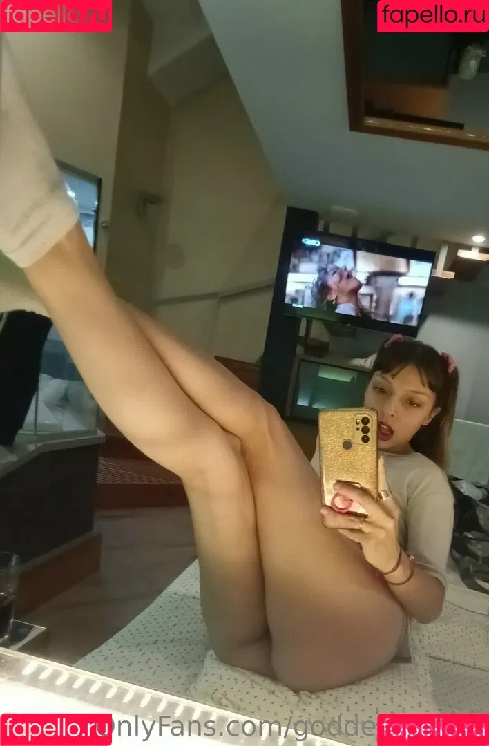 goddesatenea Onlyfans Photo Gallery 