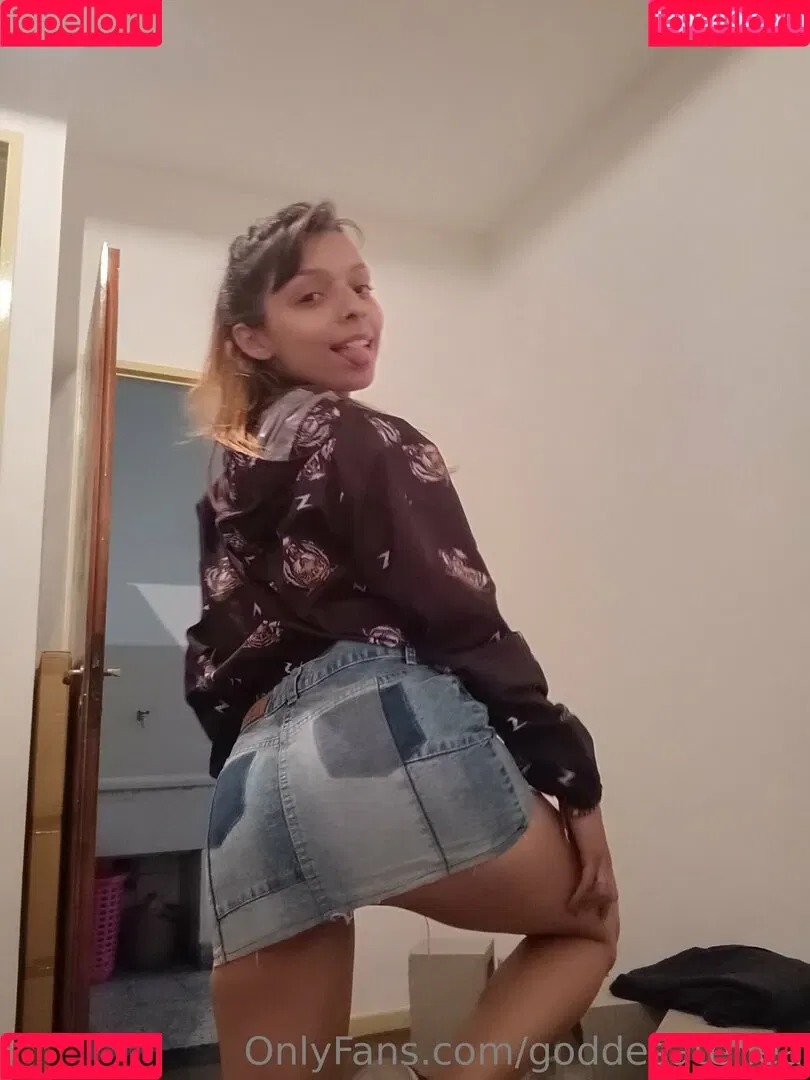 goddesatenea Onlyfans Photo Gallery 