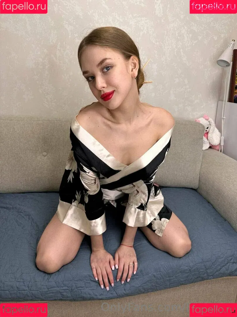 lil_virgin Onlyfans Photo Gallery 