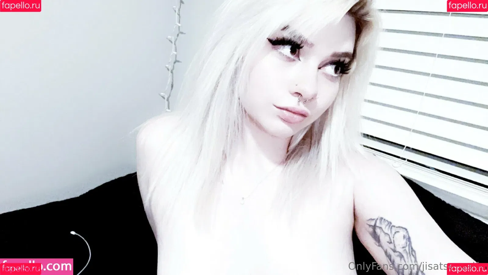 jisatsu.waifu Onlyfans Photo Gallery 