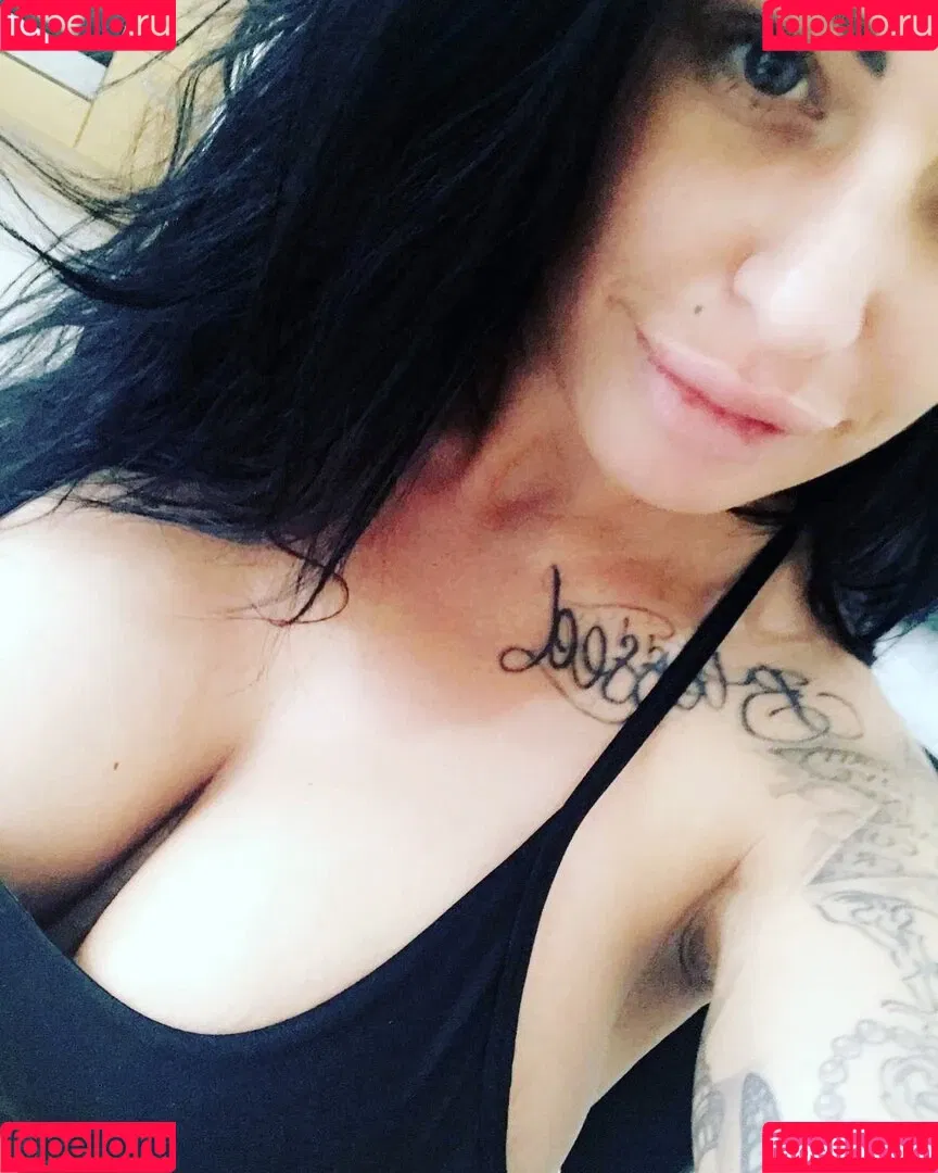 kerrylouise_xxx Onlyfans Photo Gallery 