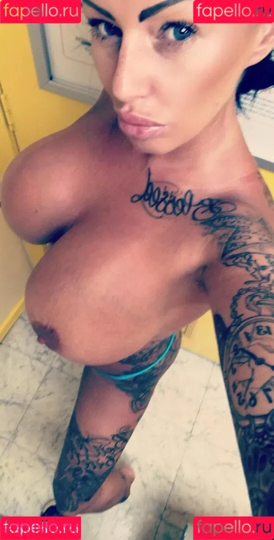 kerrylouise_xxx Onlyfans Photo Gallery 