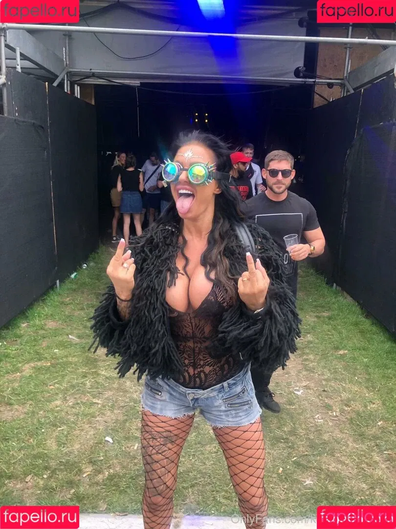 kerrylouise_xxx Onlyfans Photo Gallery 