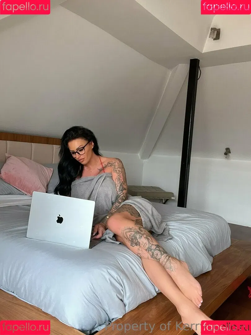 kerrylouise_xxx Onlyfans Photo Gallery 