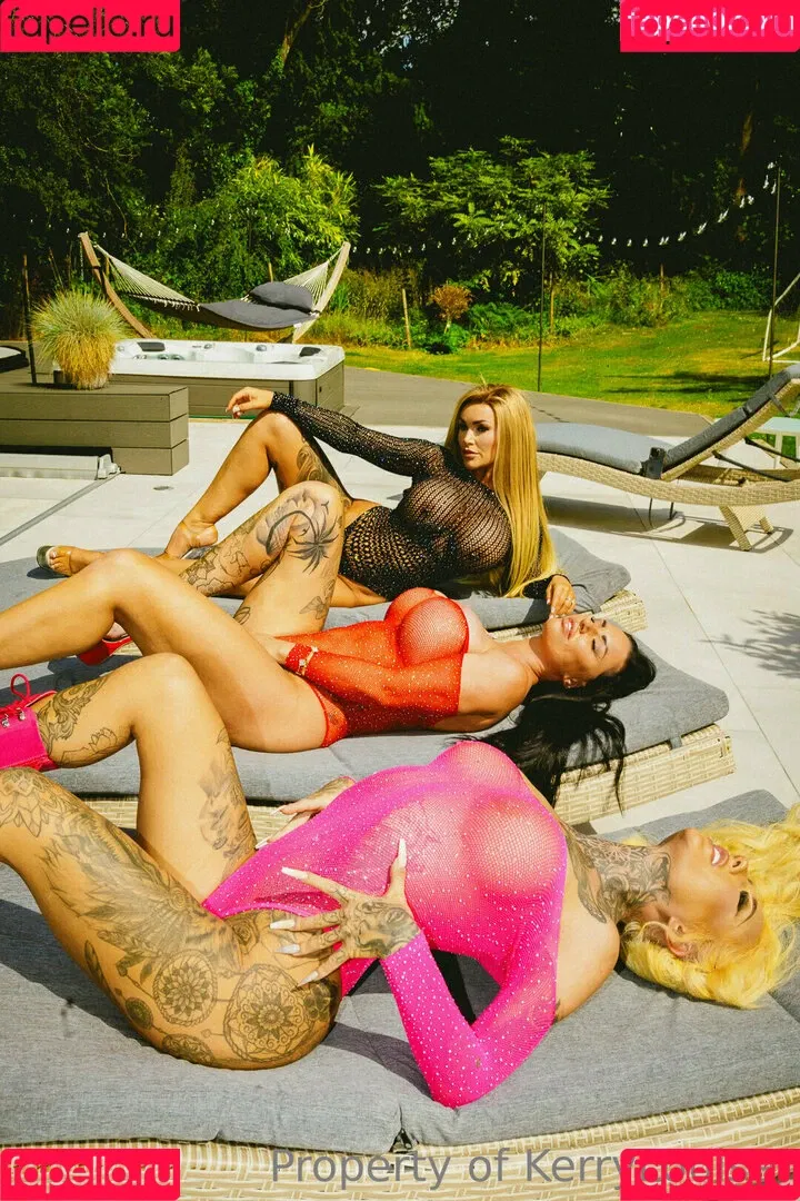 kerrylouise_xxx Onlyfans Photo Gallery 