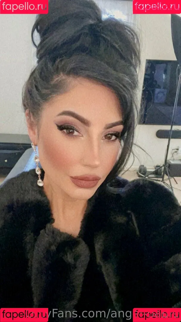 angel-babie Onlyfans Photo Gallery 