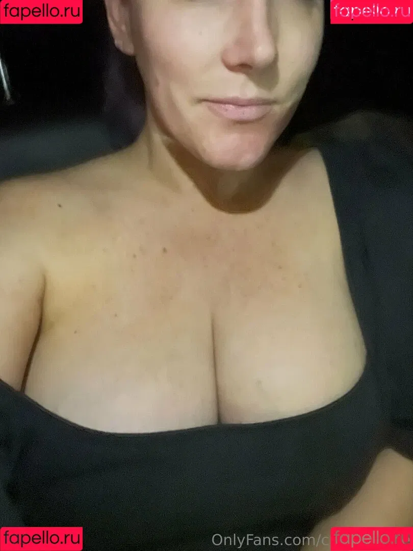 craydrienne Onlyfans Photo Gallery 
