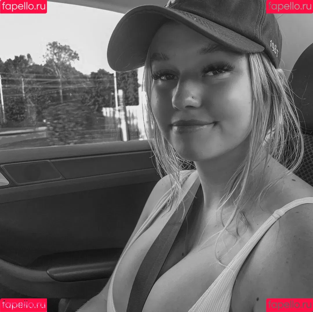 Hailey F Onlyfans Photo Gallery 