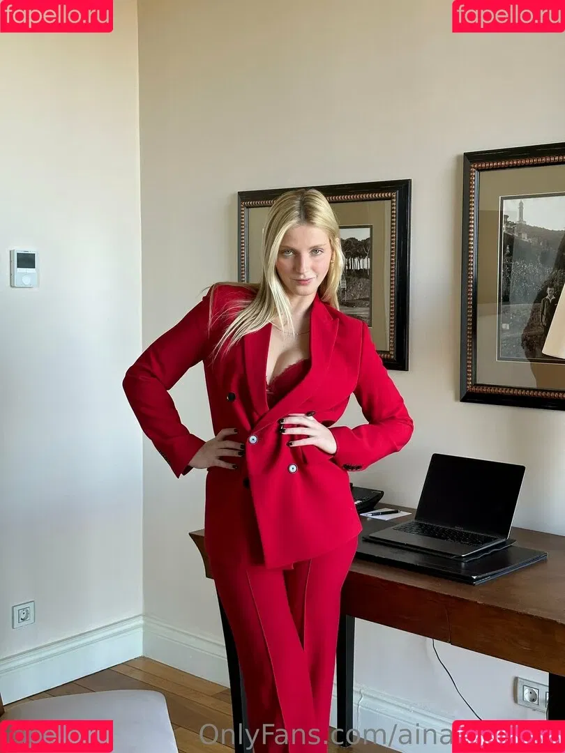 ainabarcons Onlyfans Photo Gallery 