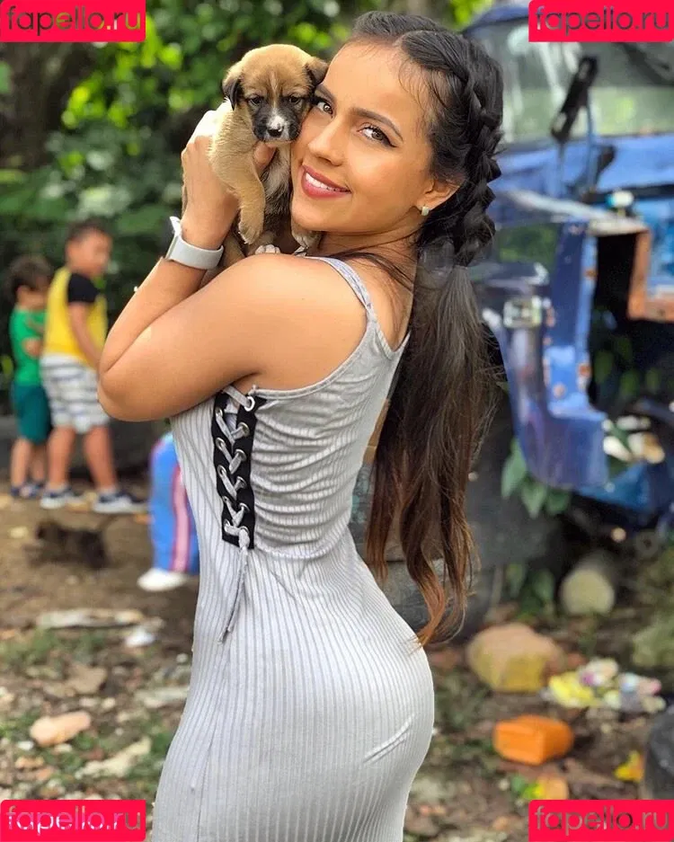 Aida Cortes Onlyfans Photo Gallery 