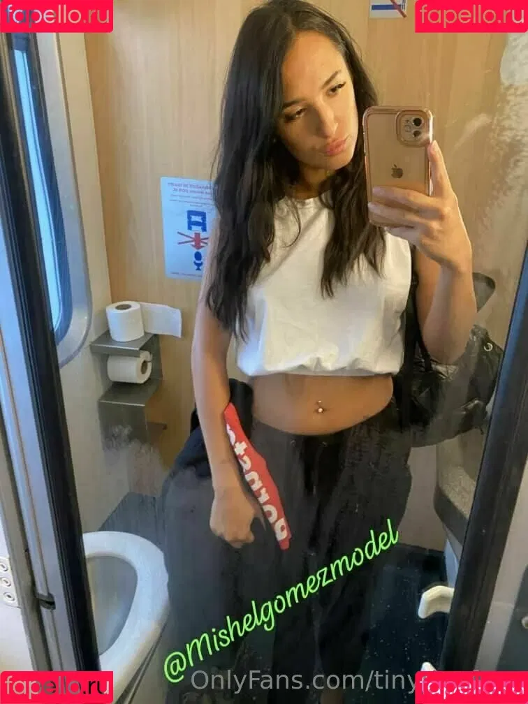 tinytinafree Onlyfans Photo Gallery 
