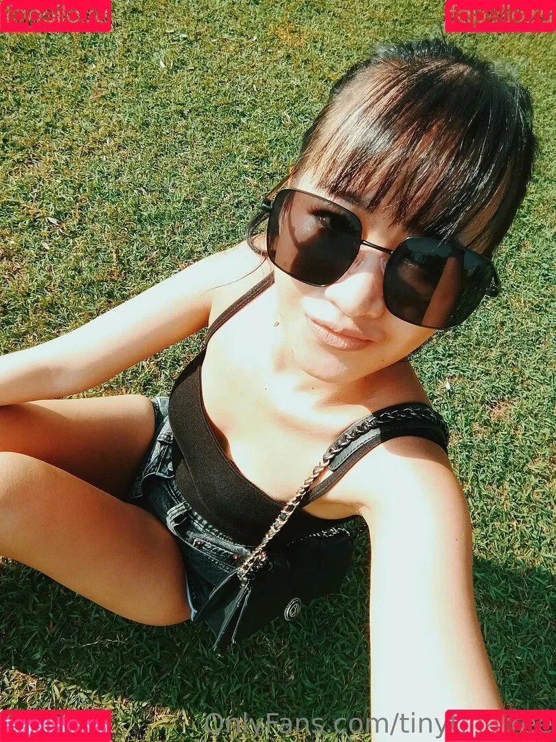 tinytinafree Onlyfans Photo Gallery 