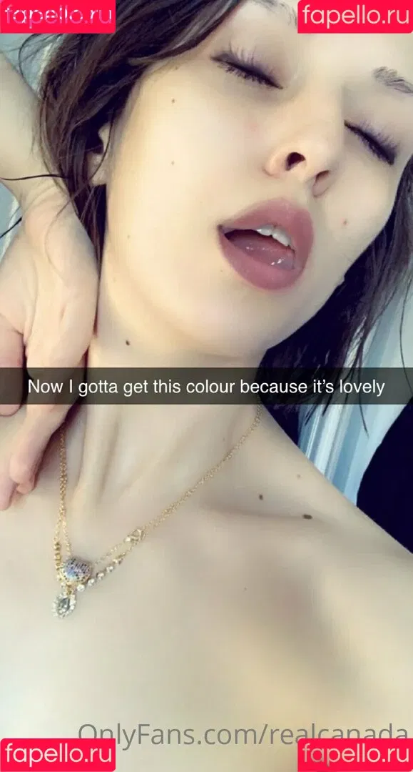 realcanadaali Onlyfans Photo Gallery 