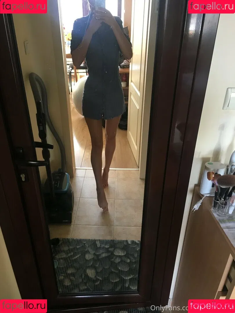 Radosveta Onlyfans Photo Gallery 
