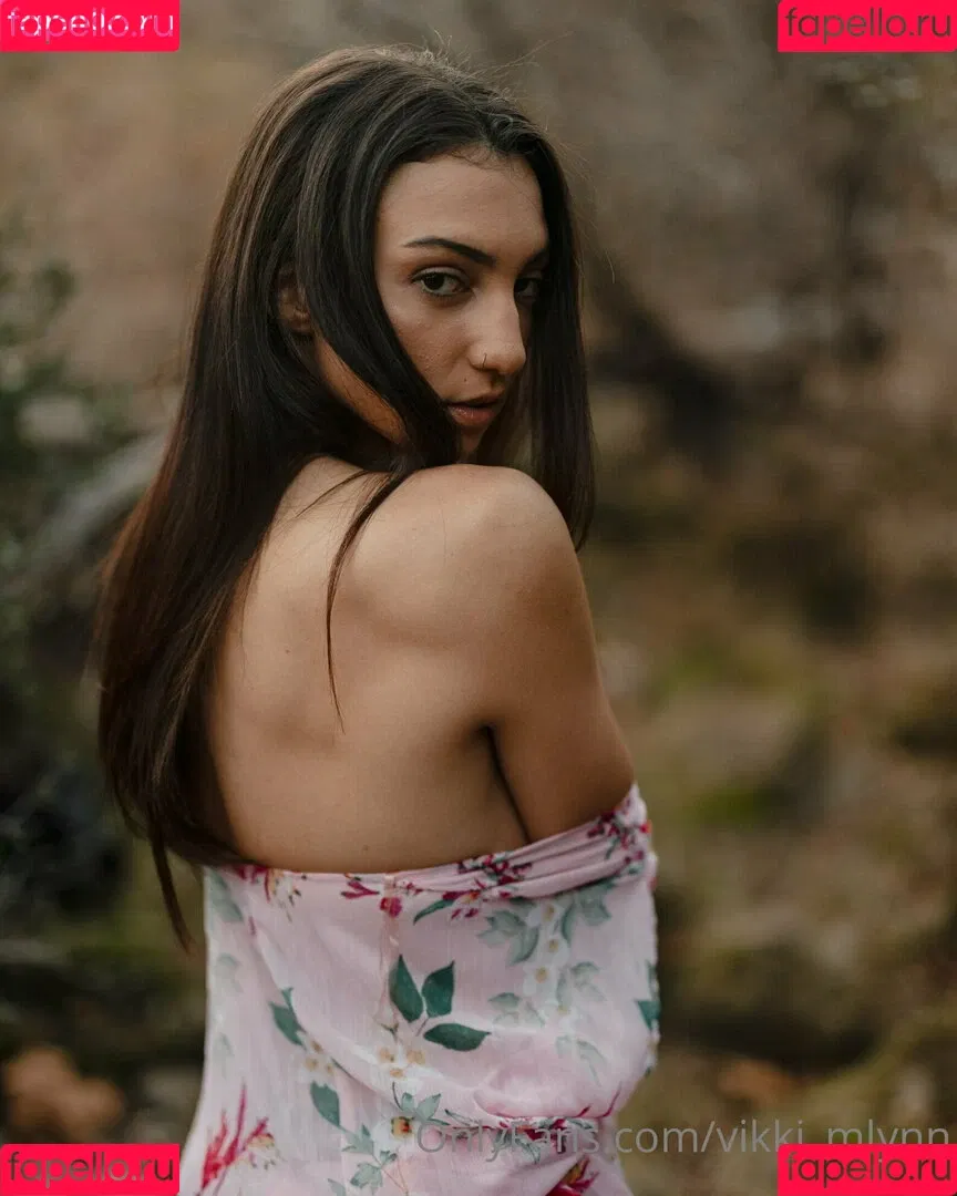 Vikki Mlynn Onlyfans Photo Gallery 