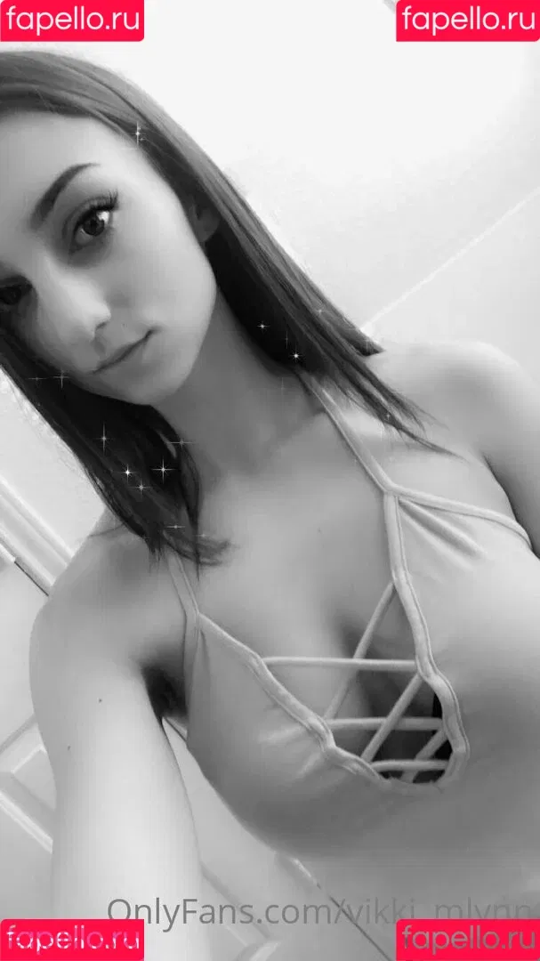 Vikki Mlynn Onlyfans Photo Gallery 