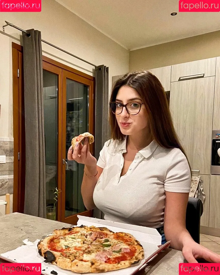 Giusy Piazza Onlyfans Photo Gallery 