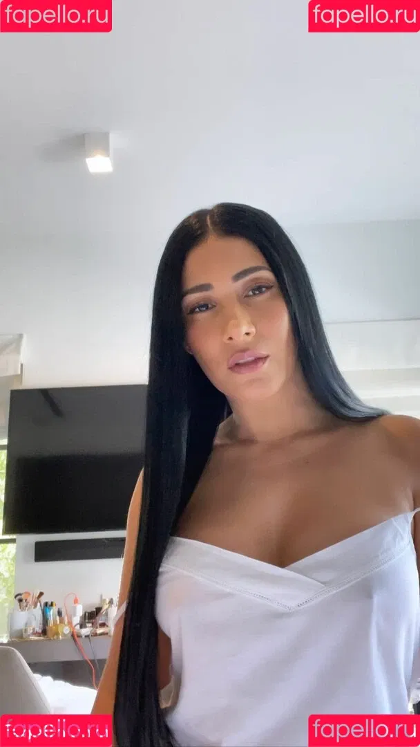 Simaria Onlyfans Photo Gallery 