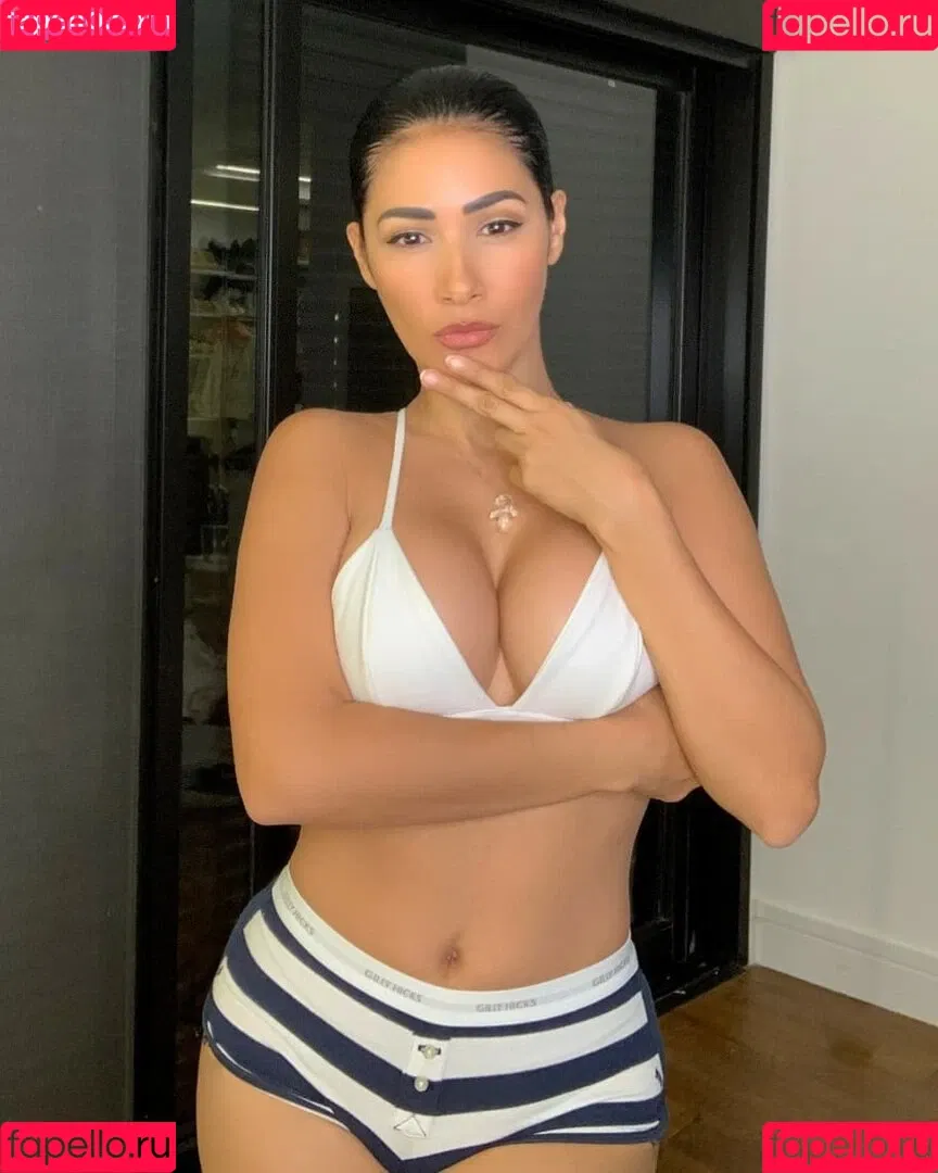 Simaria Onlyfans Photo Gallery 