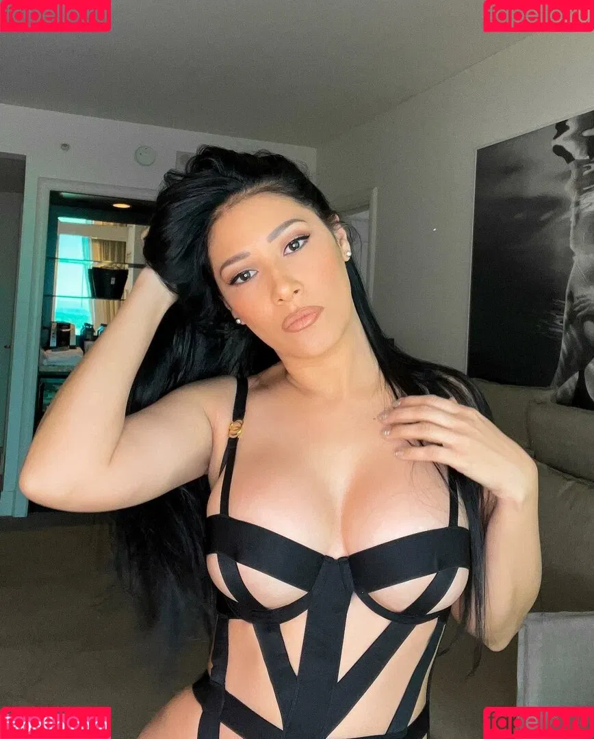 Simaria Onlyfans Photo Gallery 