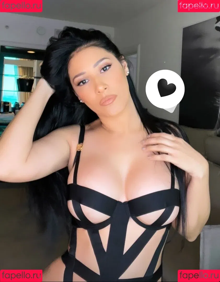 Simaria Onlyfans Photo Gallery 