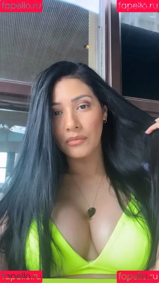 Simaria Onlyfans Photo Gallery 