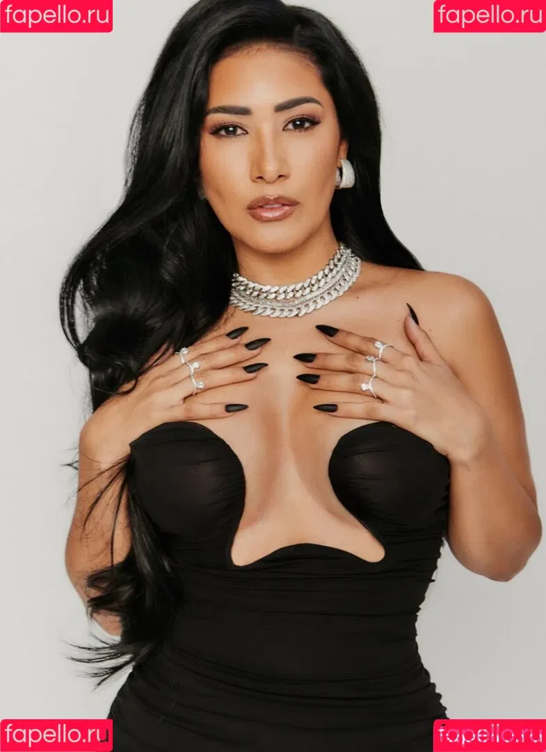 Simaria Onlyfans Photo Gallery 