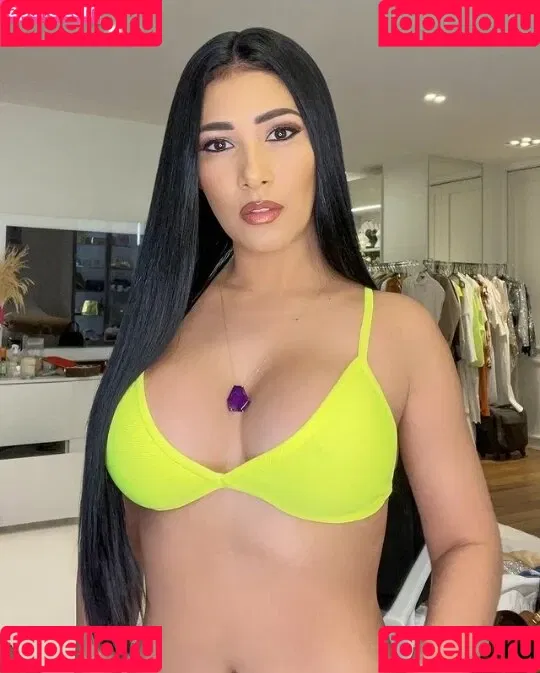 Simaria Onlyfans Photo Gallery 