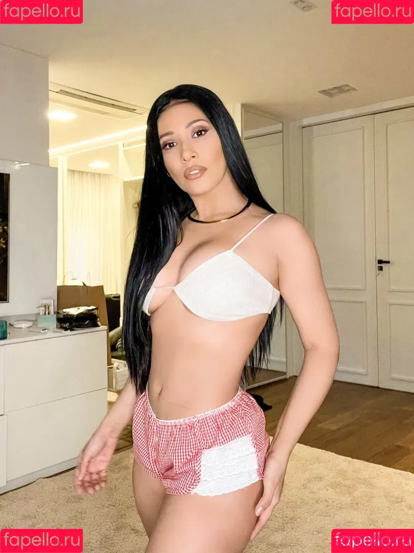 Simaria Onlyfans Photo Gallery 