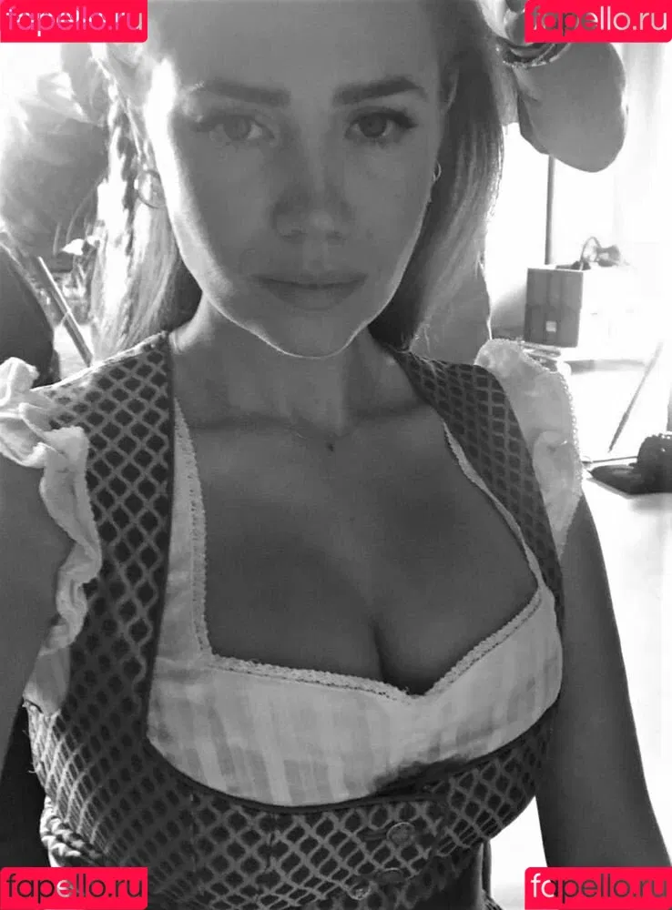 Sarah Lombardi Onlyfans Photo Gallery 